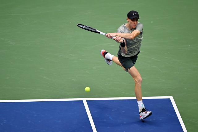 足球即时比分-辛纳美网重压之下强势夺冠 新硬地之王呼之欲出