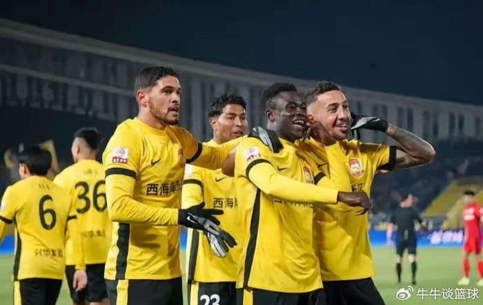 有点意外！郑智刚刚接手青岛西海岸，就将邵佳一手下3名嫡系外援清理|青岛市|阿齐兹|新赛季|梅米舍维奇|北京国安_新浪体育_新浪新闻