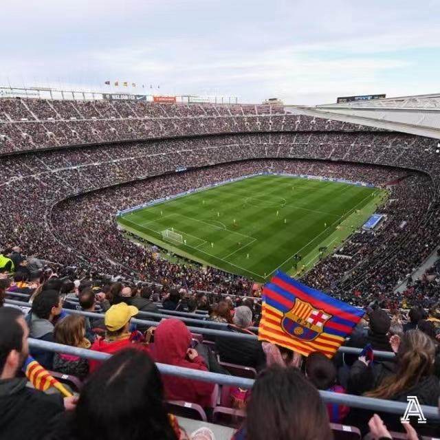 现场比分-【早报】转会市场也能“排水渠过弯”？