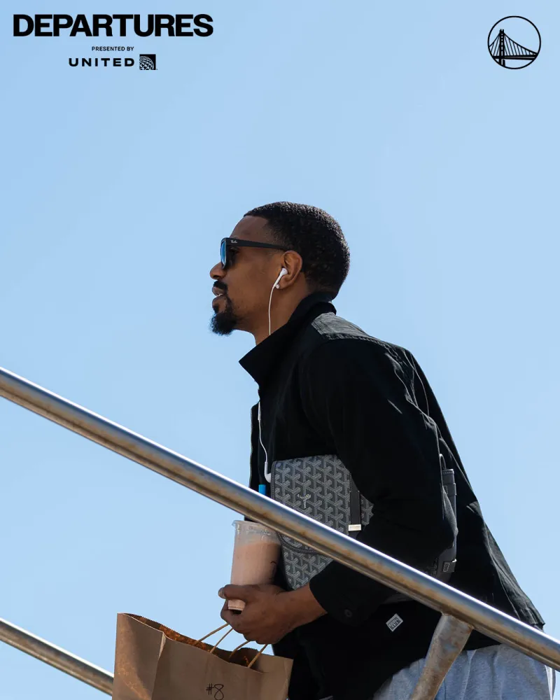 赛事走势-连续客场！勇士官方晒球员登机照，明日将对阵西部第三火箭