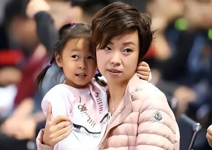 百家欧指-17年恩爱敌不过现实,65岁徐威明显苍老,45岁张怡宁依旧惊艳|马艳红|北京奥运会|爱情|乒乓球|陈梦_新浪体育_新浪新闻