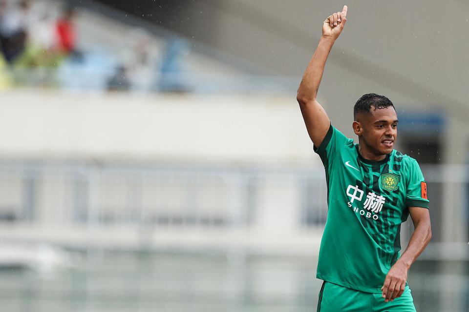 现场比分-离谱?国安29岁外援遭不可明说的伤病 回国做手术感染+现已不能动