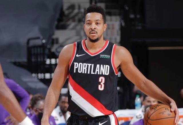 1610272366270095045.jpg 现场比分-麦科勒姆正逐渐走向成熟 高分与高效他全都要